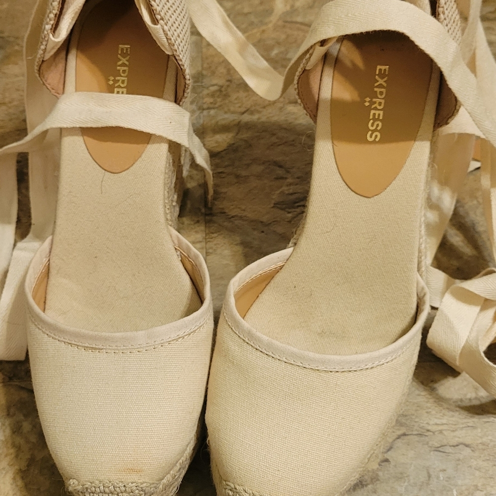 Espadrilles - Picture 2 of 5